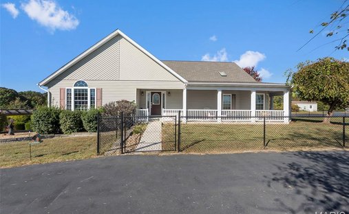 House in Marble Hill, Missouri, United States 1