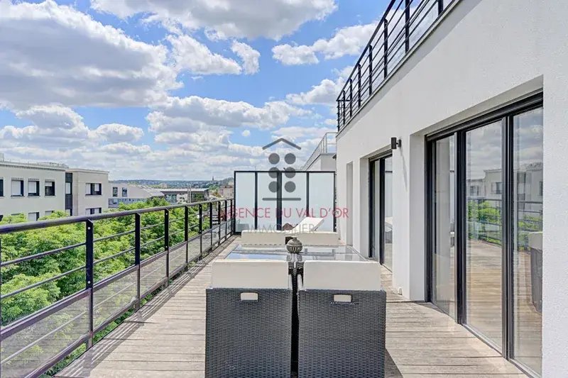 Penthouse in Plateau Ouest, Suresnes, France 1 - 19177231