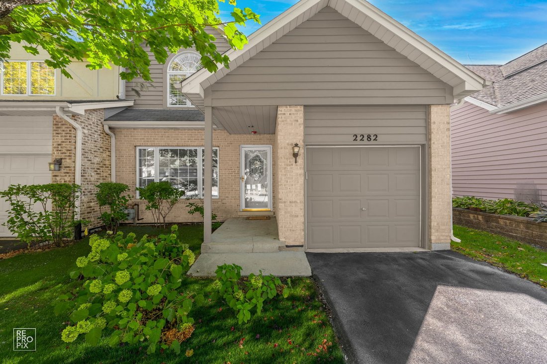 Townhouse in Bolingbrook, Illinois, United States 1 - 19172357