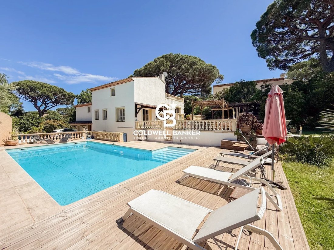Villa in Nartelle-Noyer-Bellevue-bd des Sardinaux, Sainte-Maxime, France 1 - 19168852