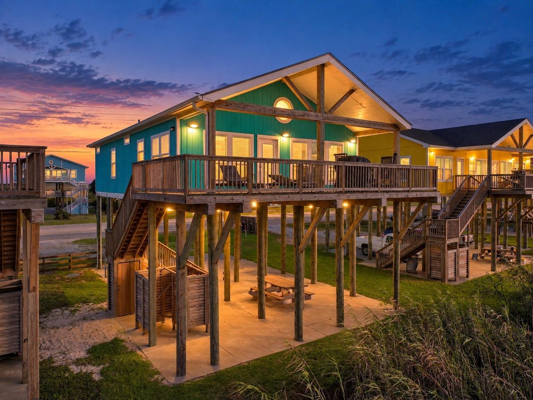 House in Bolivar Peninsula, Texas, United States 3 - 19172978