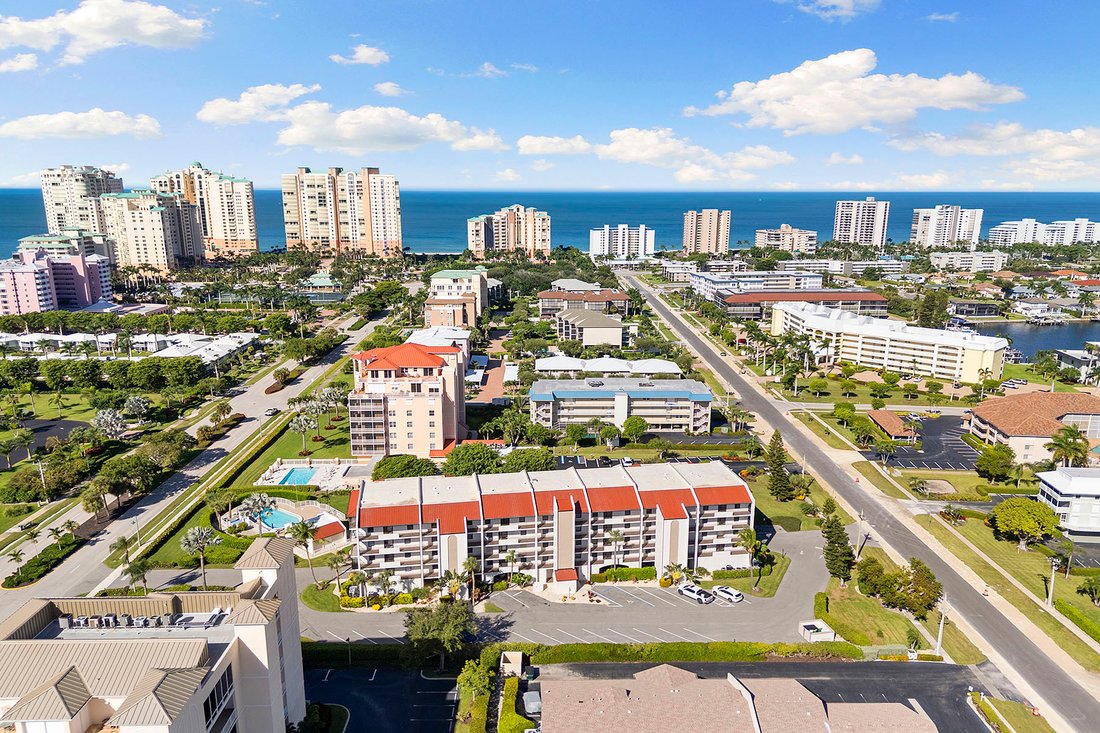 Condo in Marco Island, Florida, United States 1 - 19176212