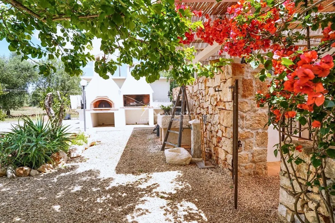 Haus in San Michele Salentino, Apulien, Italien 2 - 19172114