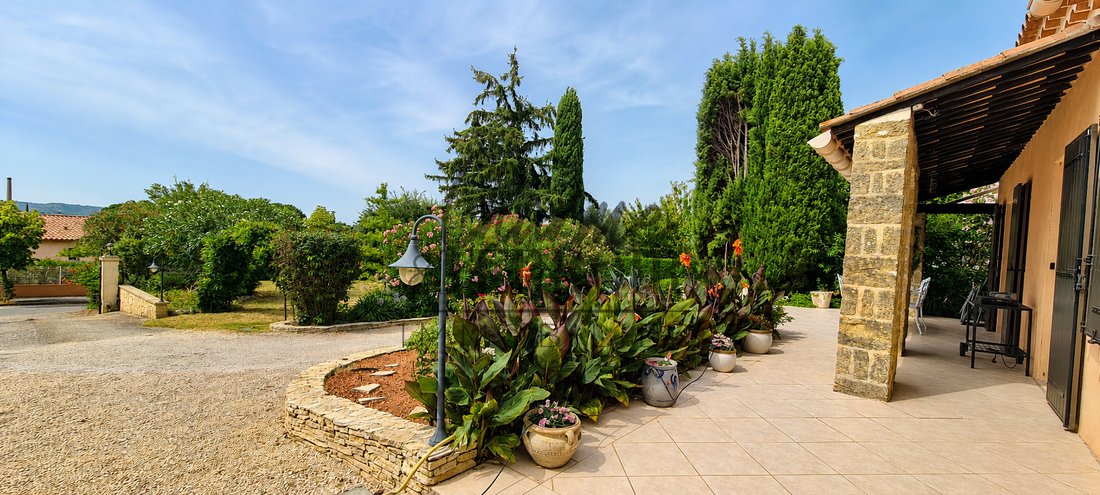 Villa à Saint-Quentin-la-Poterie, Occitanie, France 3 - 19170158