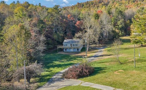 House in Crumpler, North Carolina, United States 1