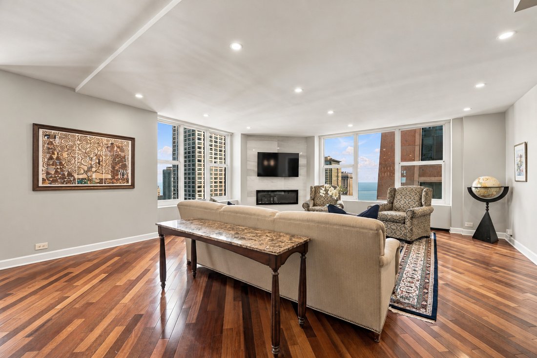 Condo in Chicago, Illinois, United States 5 - 19175685