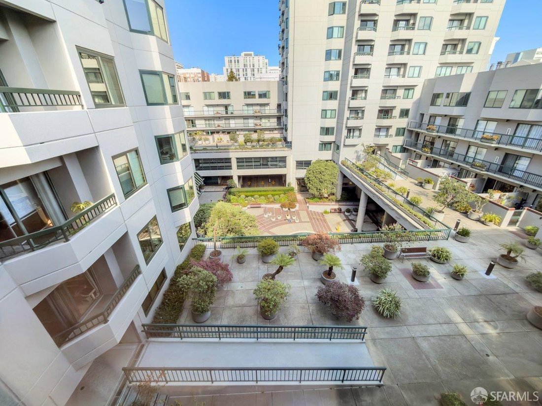 Condo in San Francisco, California, United States 3 - 19177514