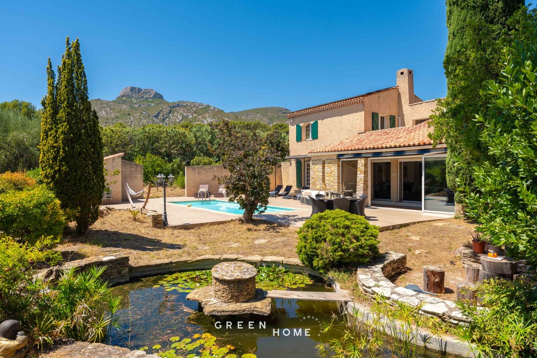 House in Ganteaume, Aubagne, France 1 - 19181144