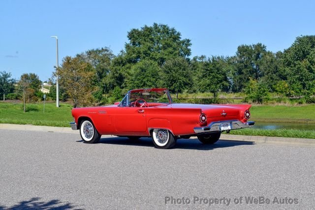Ford Thunderbird in Calverton, NY, United States 3 - 19181092