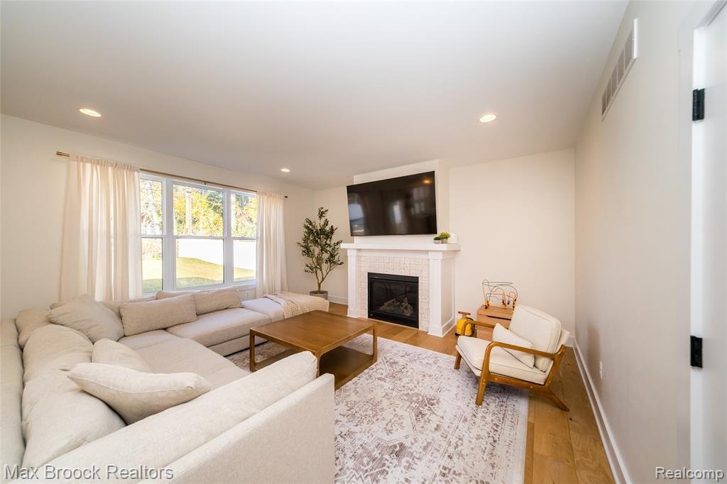 House in Rochester Hills, Michigan, United States 4 - 19177019