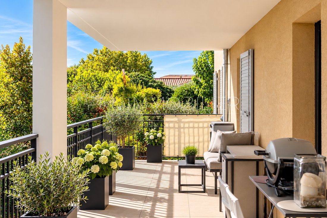 Apartment in Granettes-Jauberte-Sainte Anne, Aix-en-Provence, France 2 - 19177263