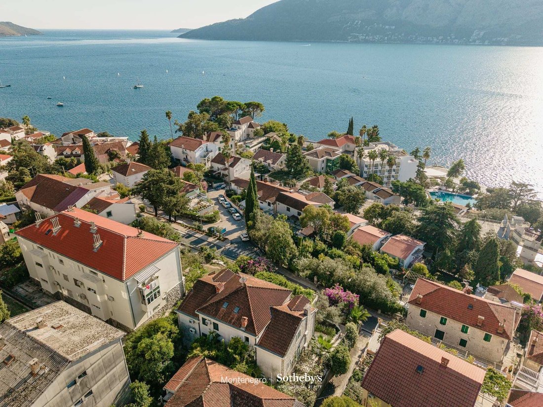 Haus in Herceg Novi, Herceg Novi, Montenegro 1 - 19169874