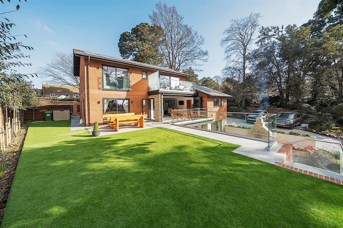 House in Solent Breezes, Fareham, England 1 - 19180526