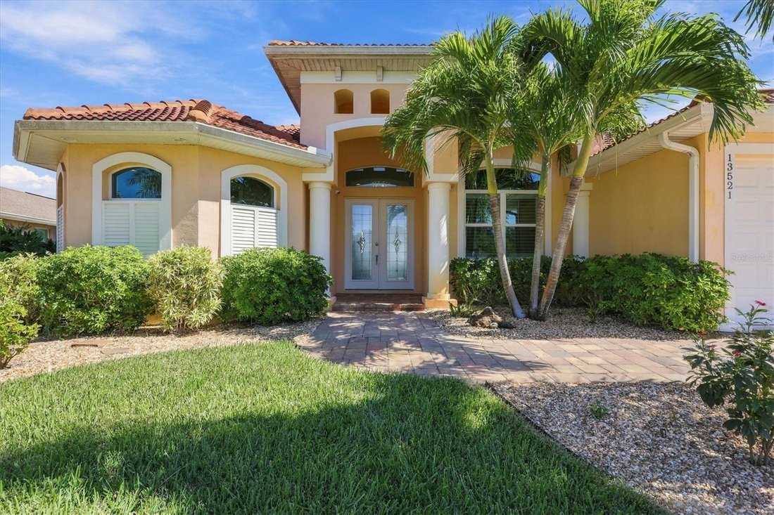 Casa en Port Charlotte, Florida, Estados Unidos 3 - 19178143