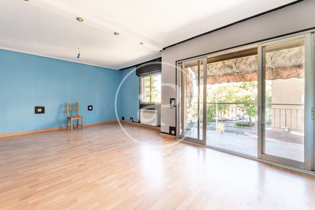 Appartamento a Ciudad Lineal, Madrid, Spagna 1 - 19175100