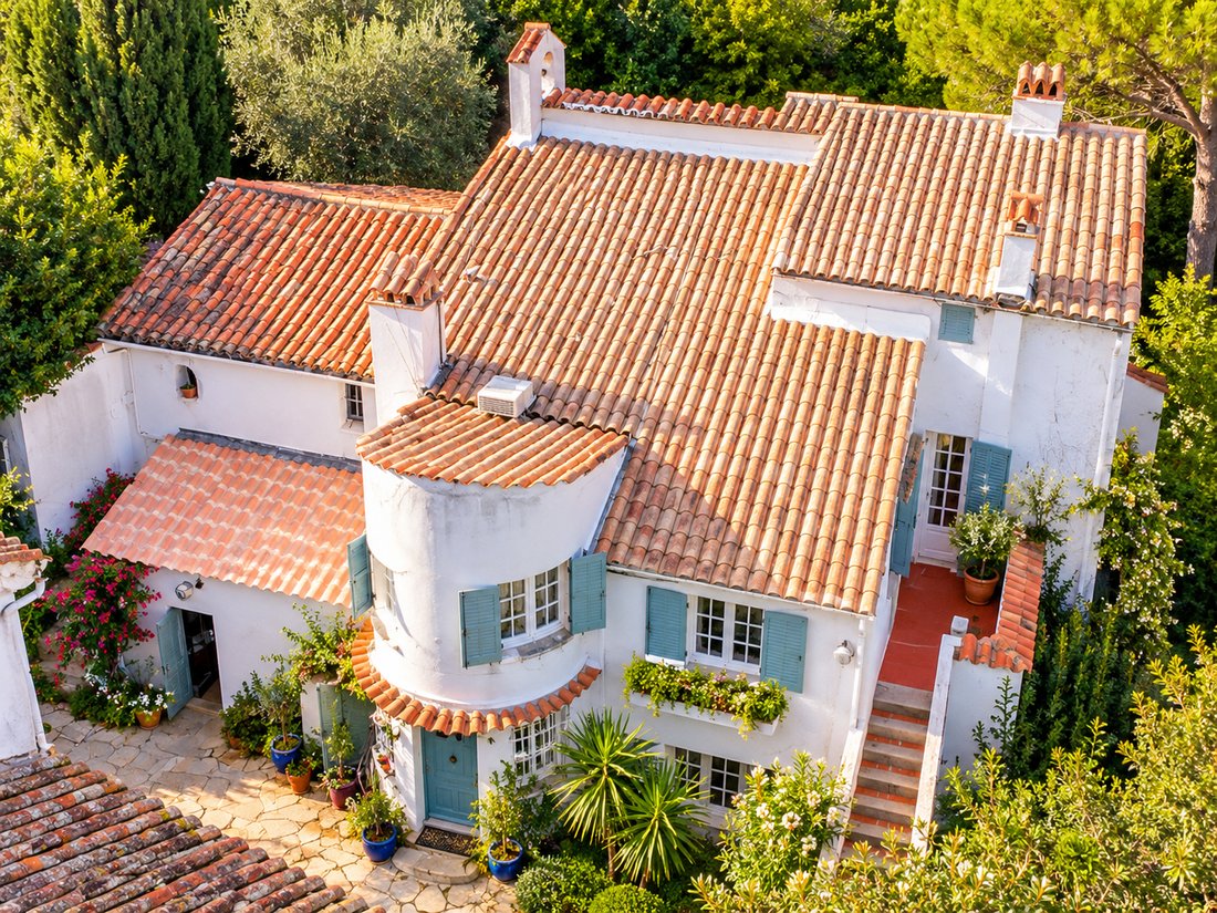 House in Grasse, Provence-Alpes-Côte d'Azur, France 1 - 19169973