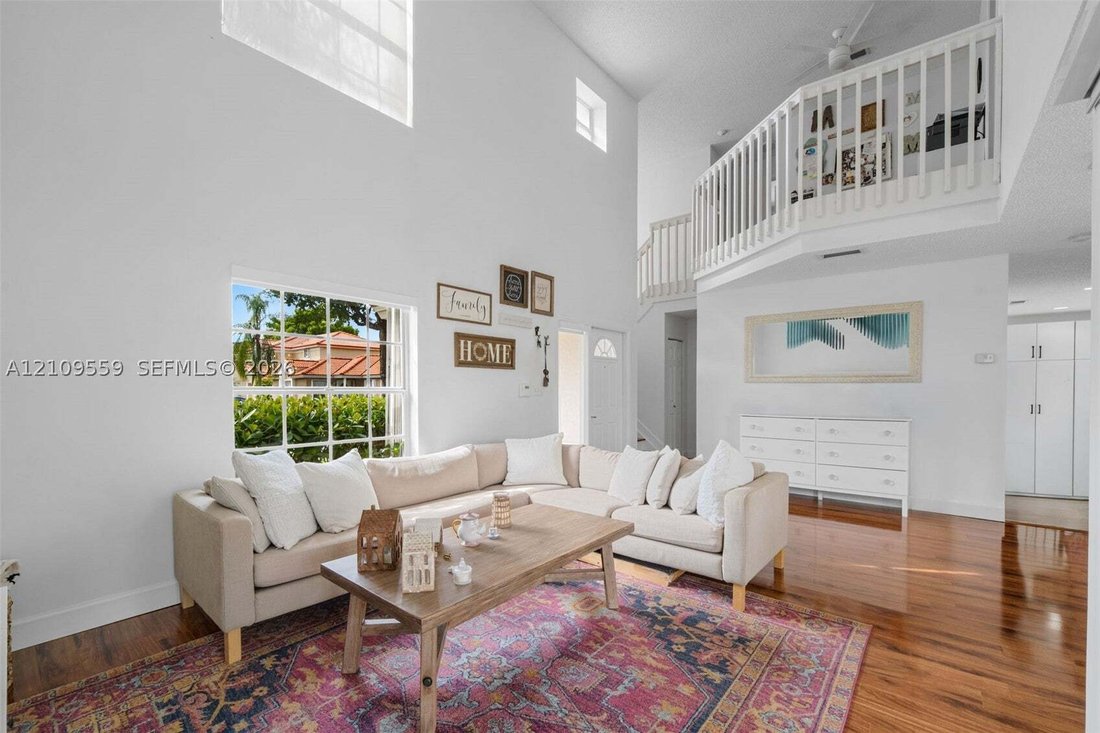 Maison à Doral, Floride, États-Unis 4 - 19178111