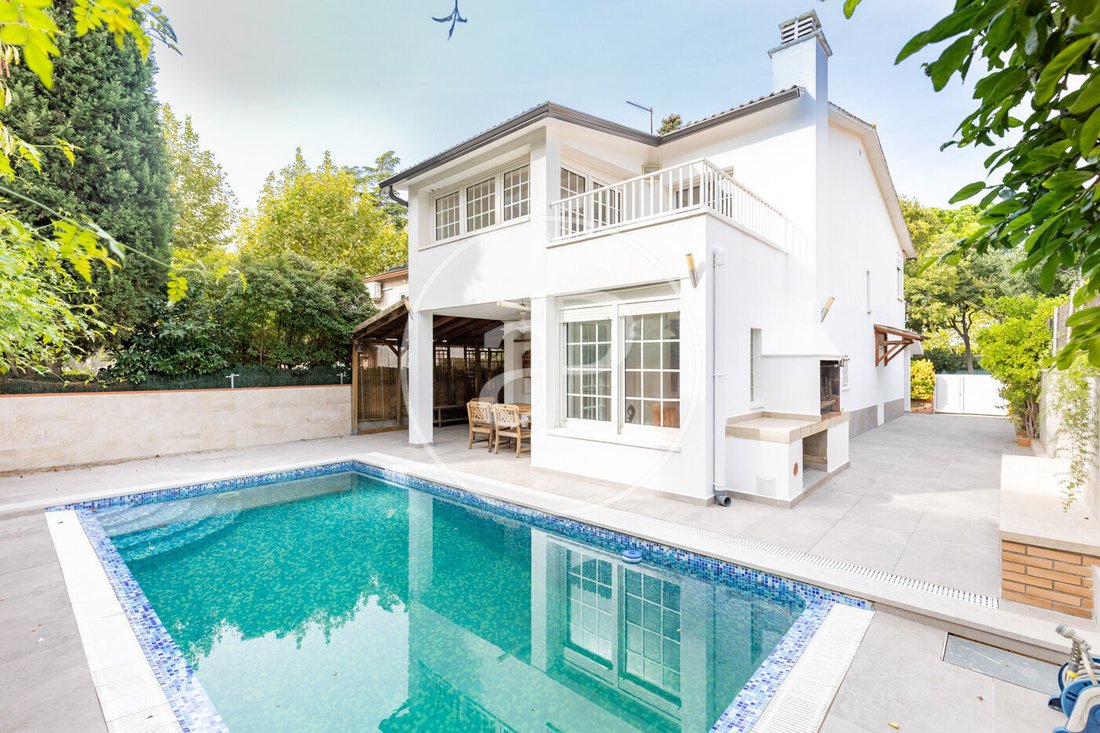 Villa in Sant Cugat del Valles, Catalonia, Spain 1 - 19175122