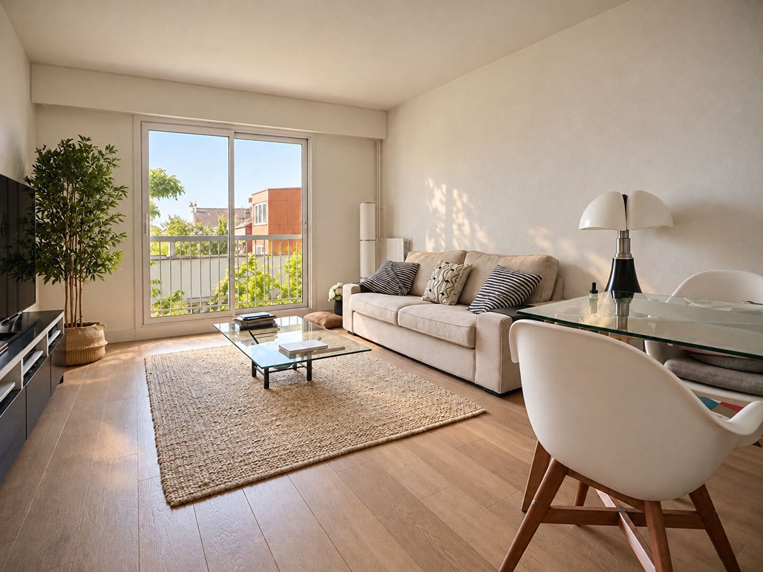 Apartment in Fontenay-sous-Bois, Ile-de-France, France 1 - 19173442