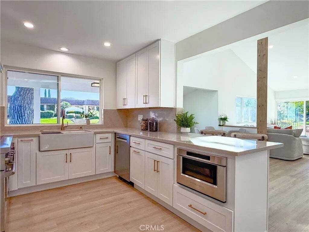 Condo in Thousand Oaks, California, United States 2 - 19179735
