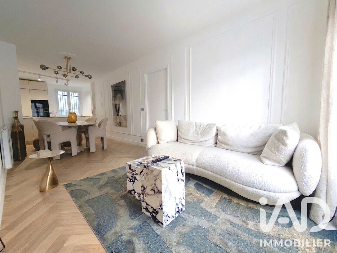 Apartment in Lorette-Martyrs, Paris 9e Arrondissement, Paris 1 - 19180762
