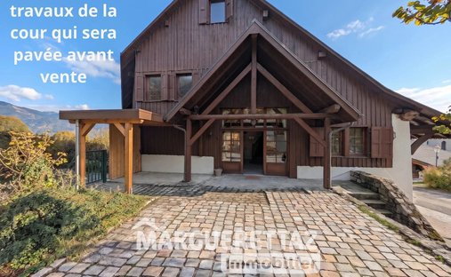 Maison à Ville-en-Sallaz, Auvergne-Rhône-Alpes, France 1