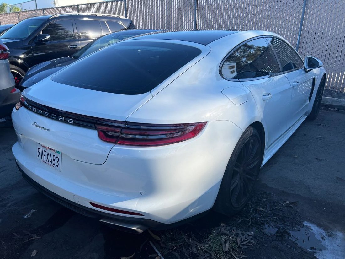 Sedan in Costa Mesa, CA, United States 4 - 19180634