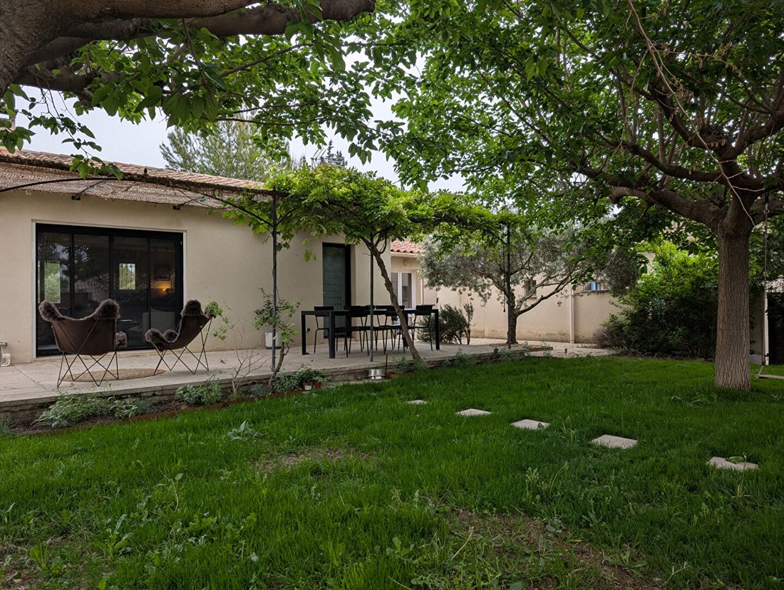 Villa in Graveson, Provence-Alpes-Côte d'Azur, France 1 - 19175987