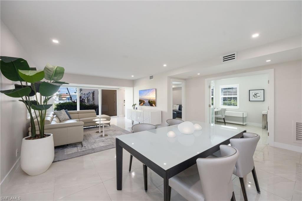 Condo in Naples, Florida, United States 5 - 19175632