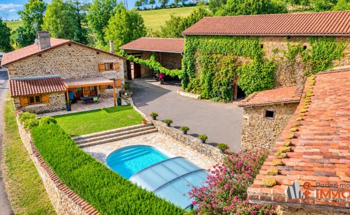 Maison à Sud Ouest, Saint-Jean-Bonnefonds, France 1