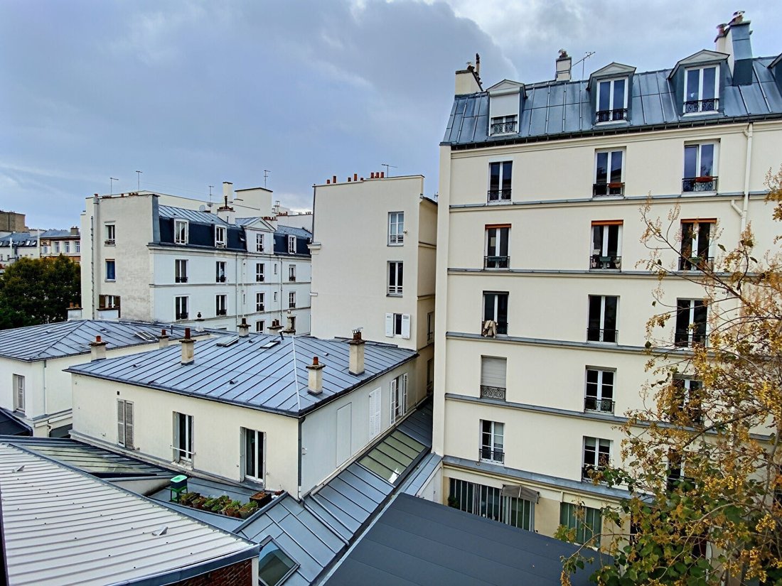 Apartment in Louis Blanc-Aqueduc, Paris 10e Arrondissement, Paris 1 - 19170811
