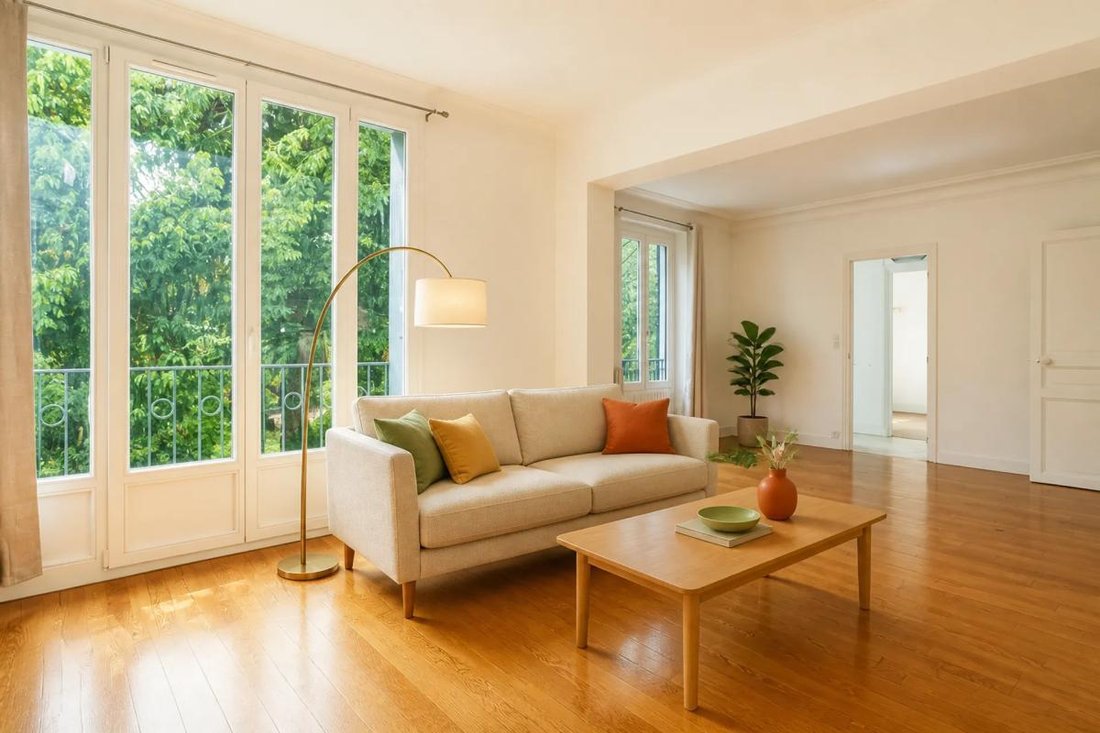 House in Neuilly-Plaisance, Ile-de-France, France 3 - 19170110