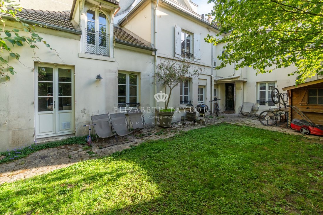 Maison à Forêt, Saint-Germain-en-Laye, France 2 - 19170207