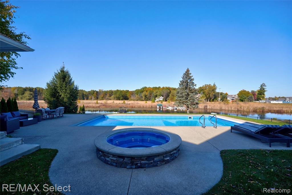 House in Fenton, Michigan, United States 5 - 19172472