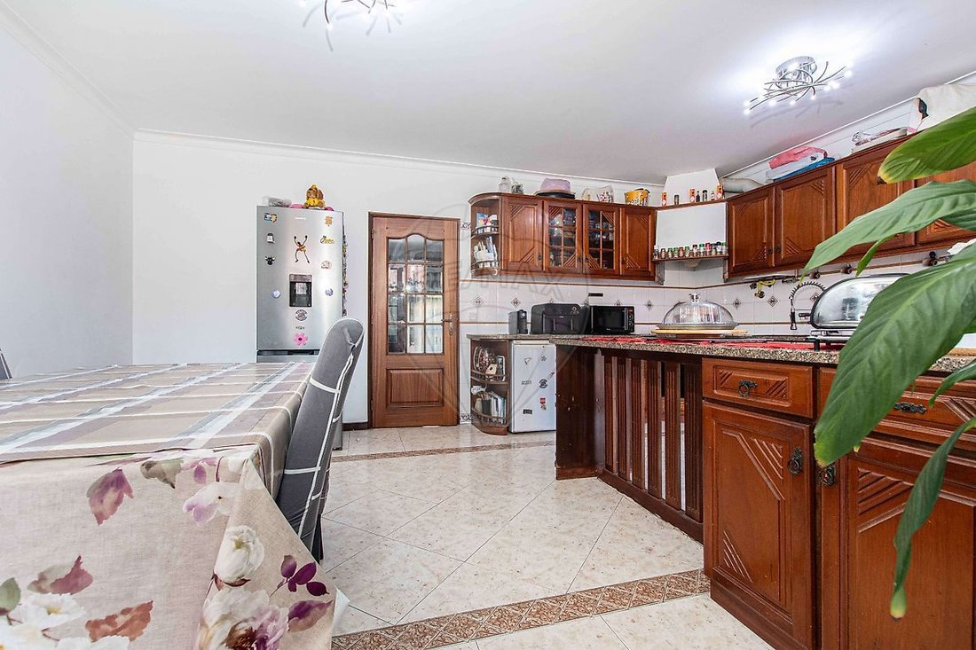House in Santo Quintino, Lisbon, Portugal 5 - 19177038