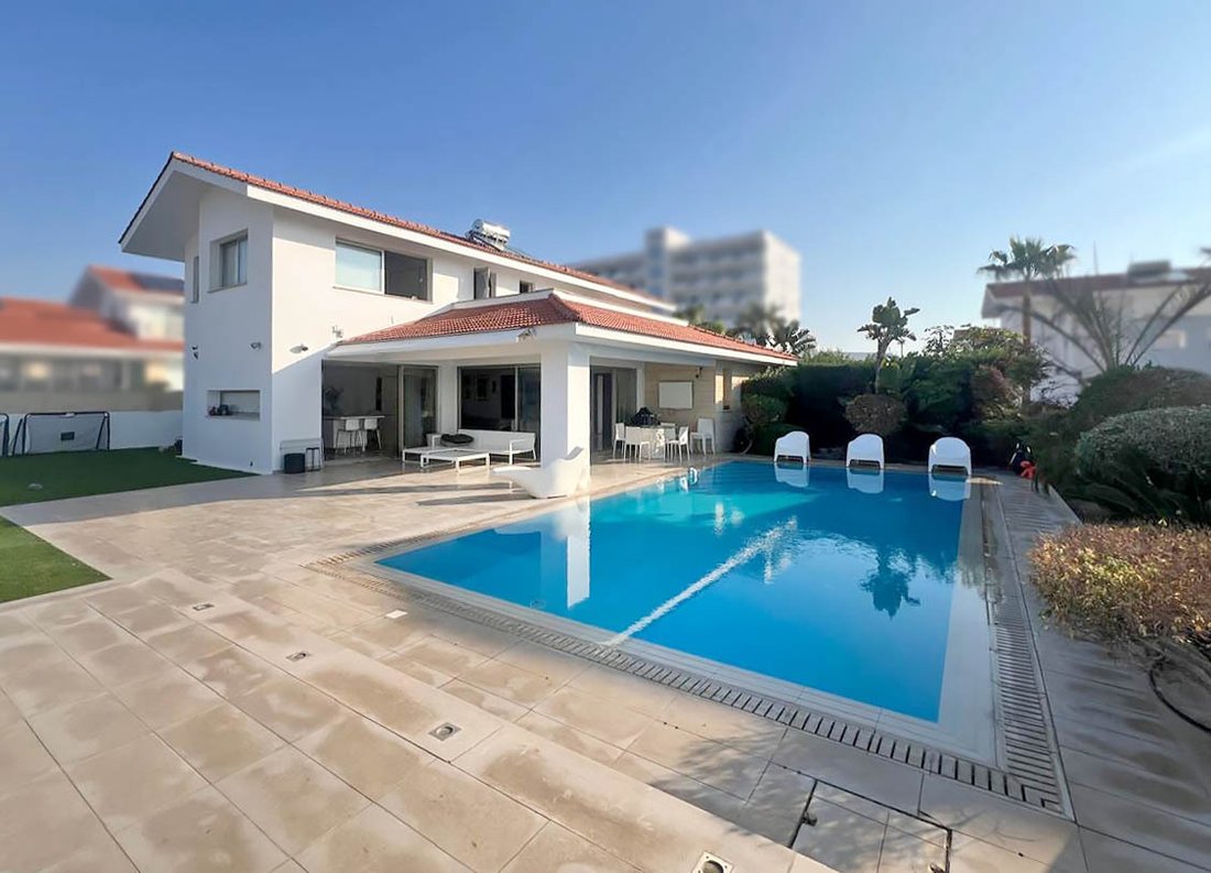 Casa a Larnaca, Distretto di Larnaca, Cipro 1 - 19179241