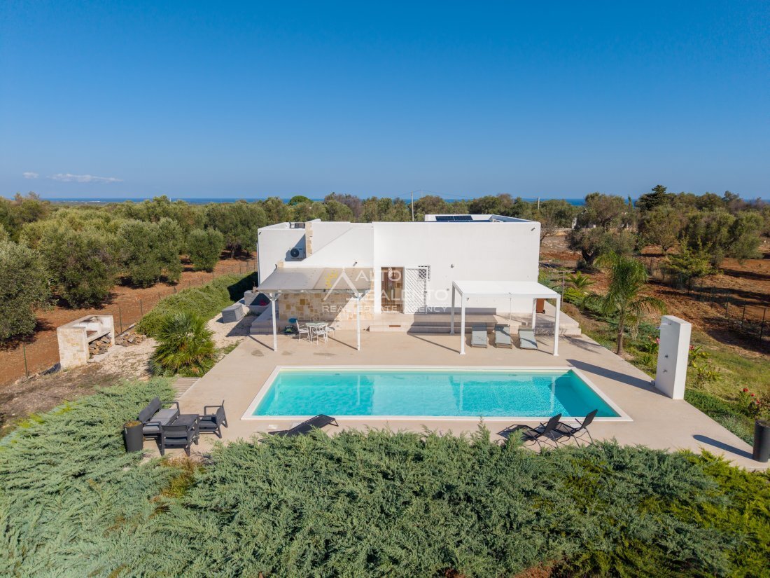 Villa à Carovigno, Pouilles, Italie 1 - 19177062