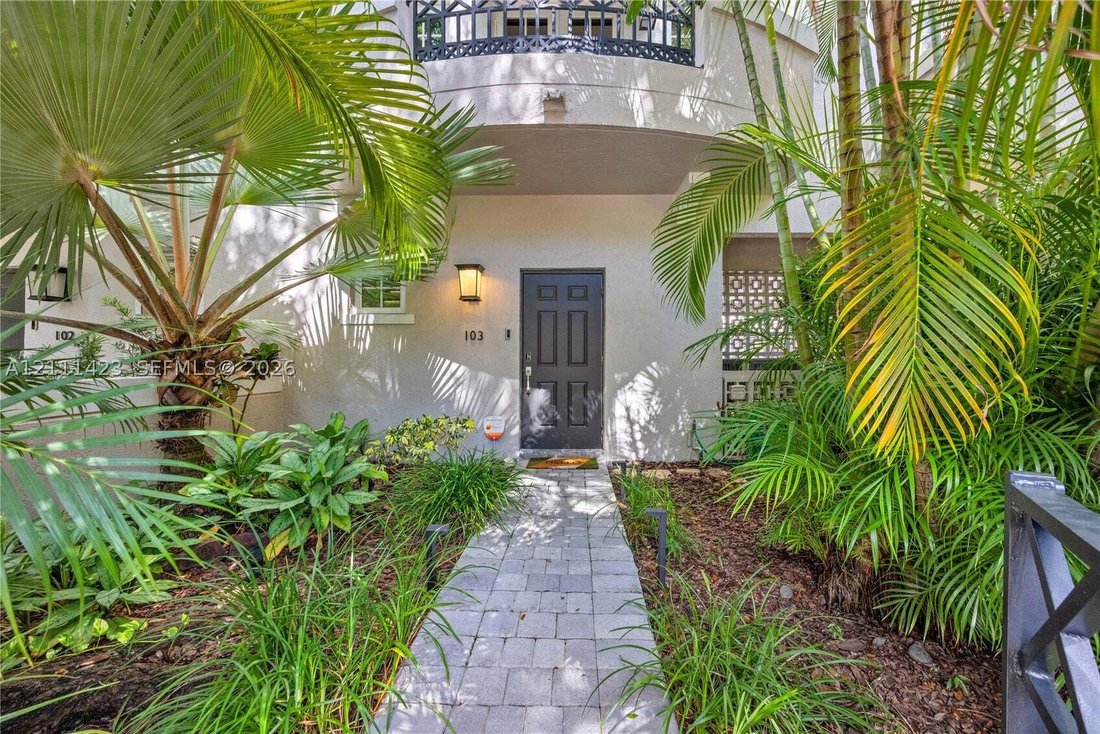 Townhouse in Coral Gables, Florida, United States 1 - 19168948