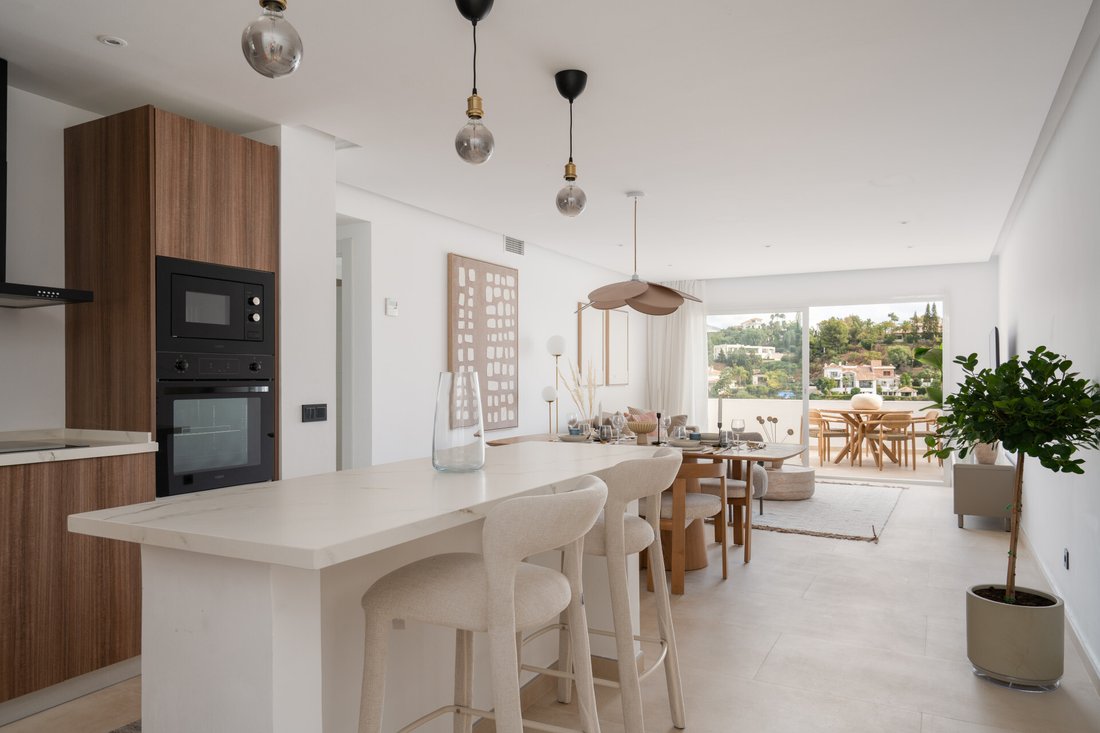 Apartment in La Quinta, Benahavis, Andalusia 3 - 19182047