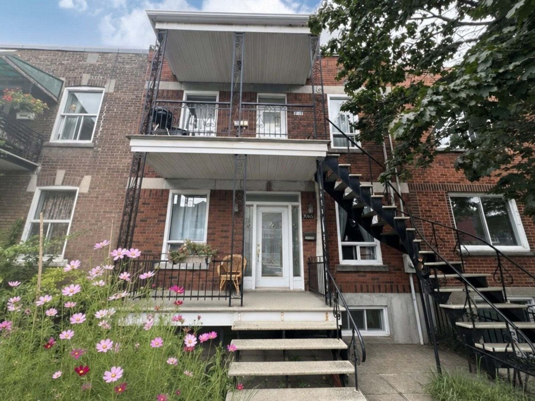 House in Montréal, Quebec, Canada 1 - 19178378