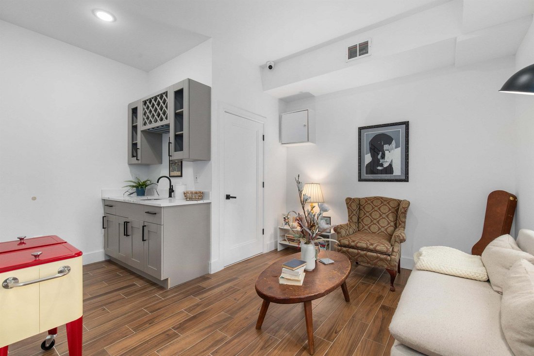 Condo in Jersey City, New Jersey, United States 3 - 19171420