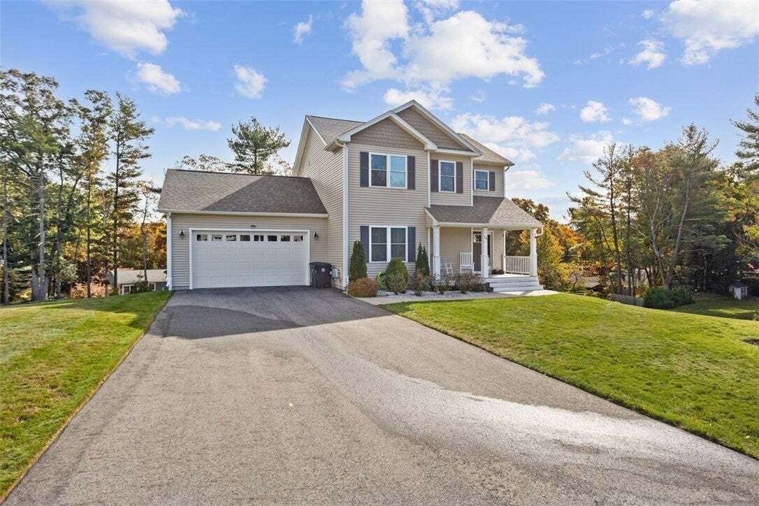 House in Coventry, Rhode Island, United States 1 - 19172212