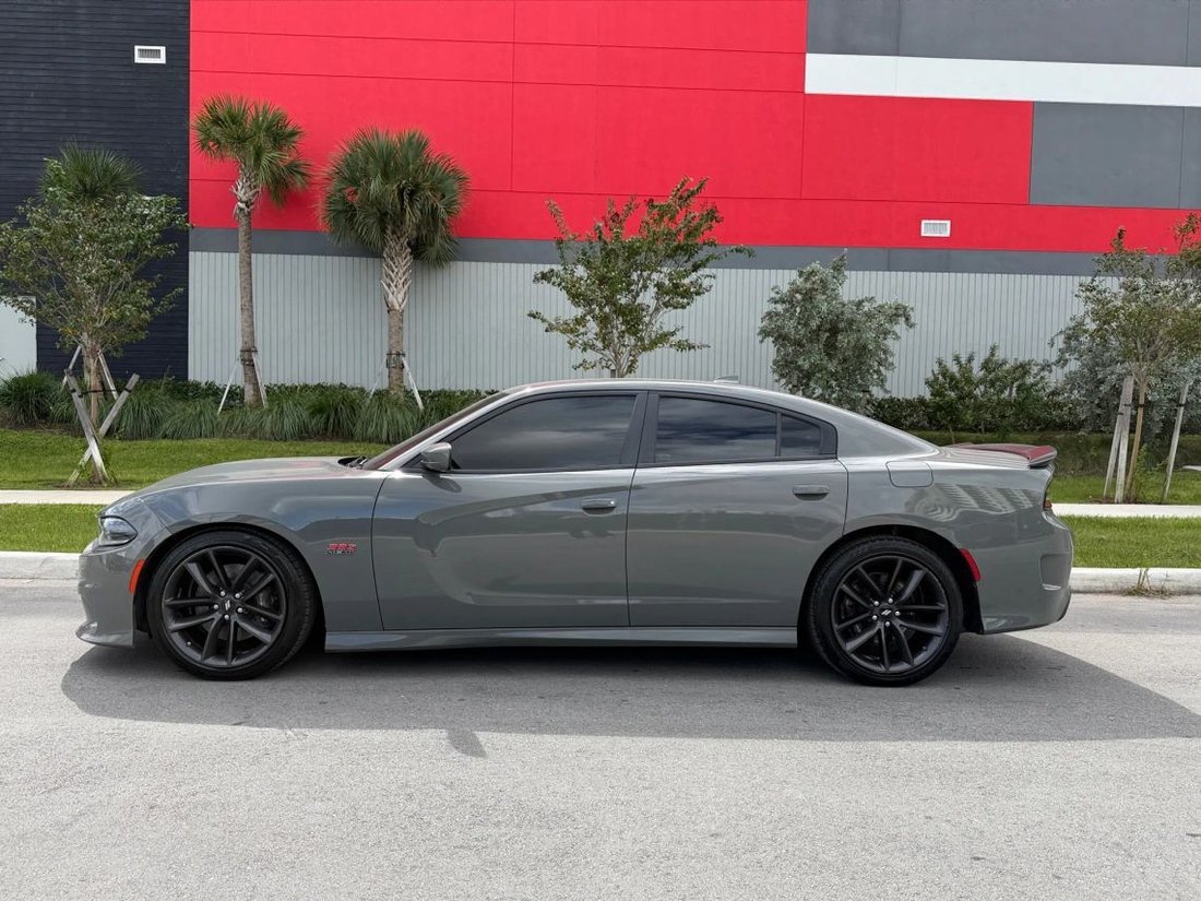 Sedan in Miami, FL, United States 4 - 19173816