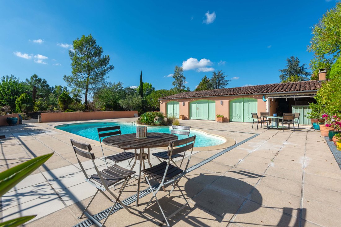 Villa in Carignan-de-Bordeaux, Neu-Aquitanien, Frankreich 3 - 19170136