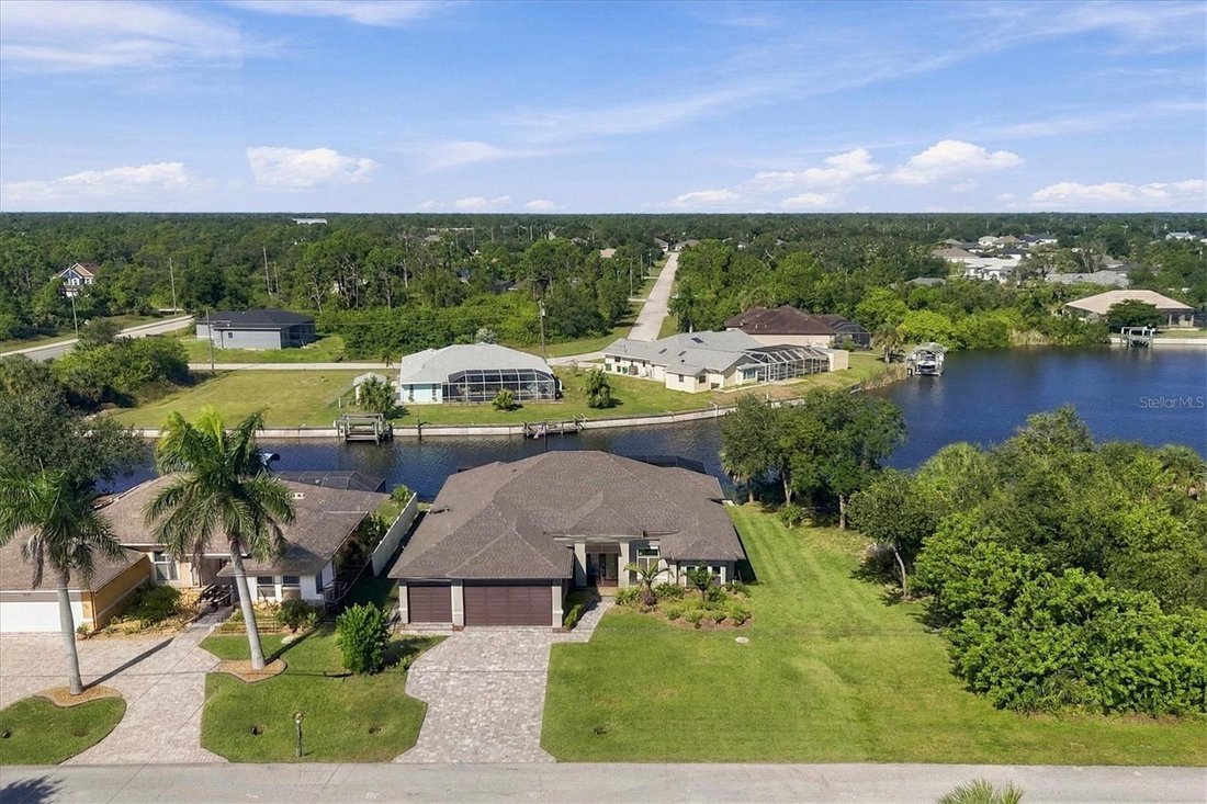 Casa a Port Charlotte, Florida, Stati Uniti 2 - 19172090