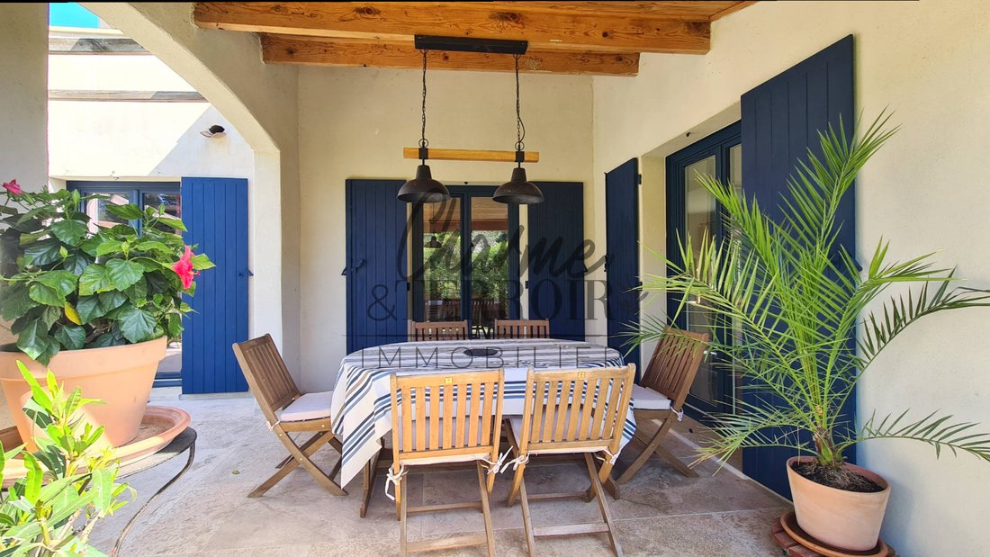 Casa di campagna a Uzès, Occitania, Francia 4 - 19170293