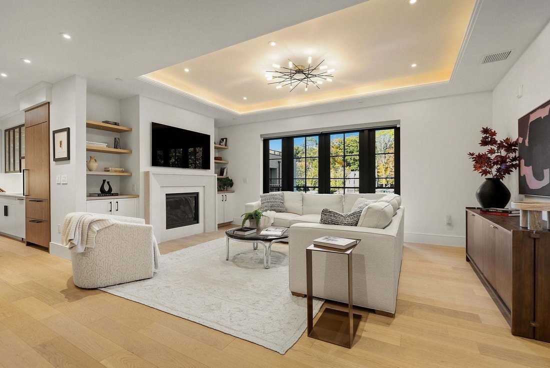 Condo in Wellesley, Massachusetts, United States 5 - 19173257
