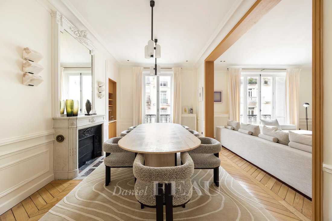 Apartment in Muette Sud, Paris 16e Arrondissement, Paris 4 - 19087455