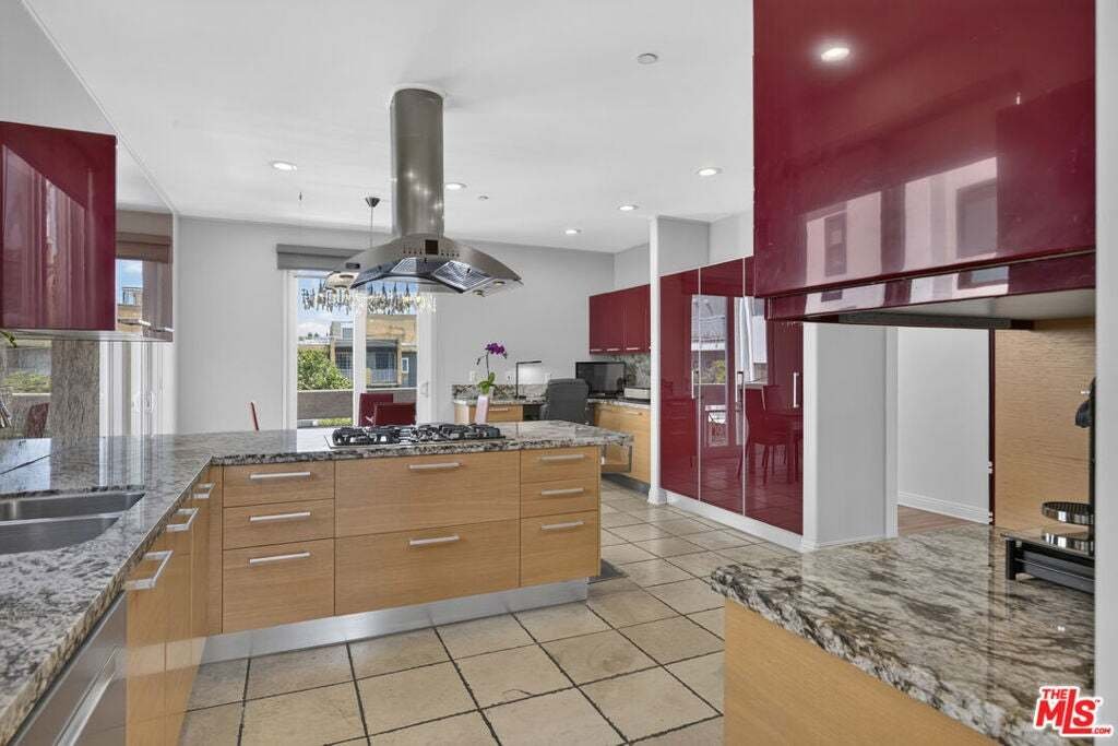 Condo in Los Angeles, California, United States 3 - 19177991