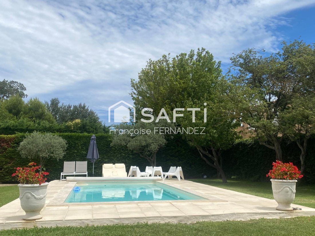 House in Est, Entraigues-sur-la-Sorgue, France 2 - 19176044